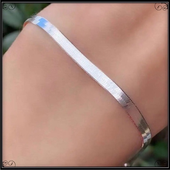 14k WHITE GOLD 2MM OMEGA CHAIN BRACELET DELICATE FOR SMALLER WRISTS - Picture 3 of 4